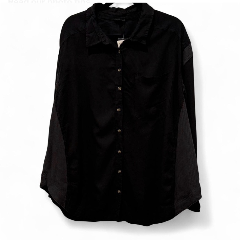 Torrid Black Button-Up Shirt with Tag 2X